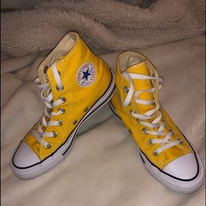 Yellow High top converse